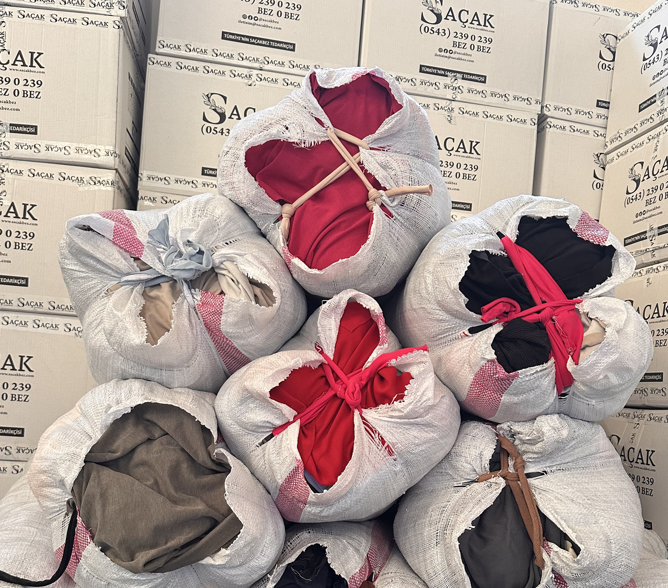 Çuval Renkli Parça Bez (20 Kg)