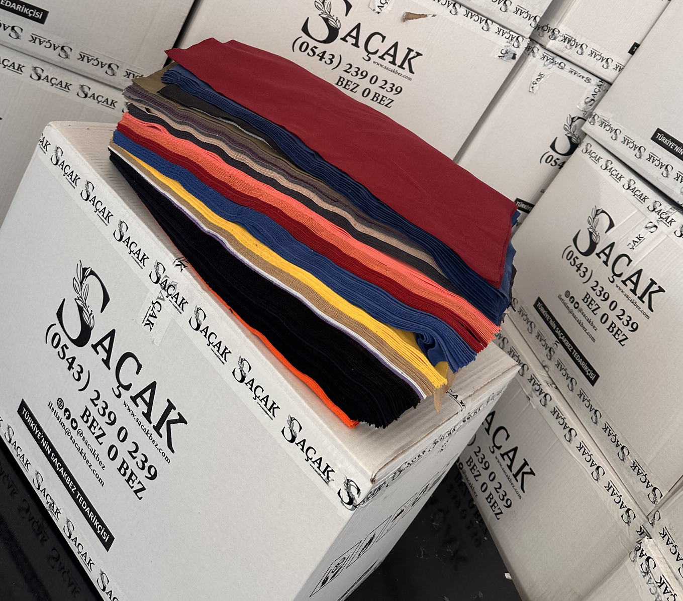 Koli Kesilmiş 3 İp Kumaş Parça Bez 20×20 Cm (20 Kg)